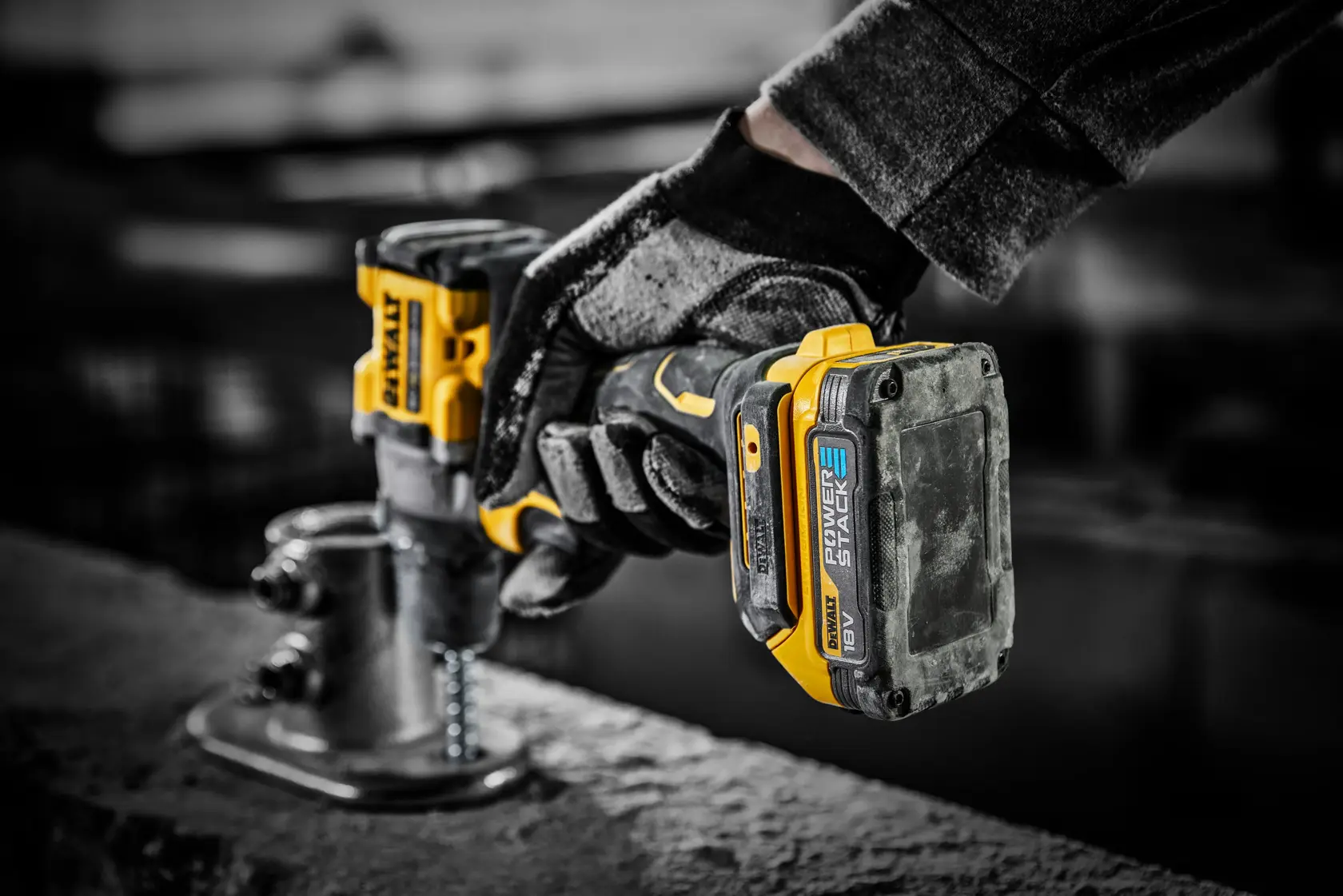 18V XR Brushless Visseuse/perceuse à percussion compacte