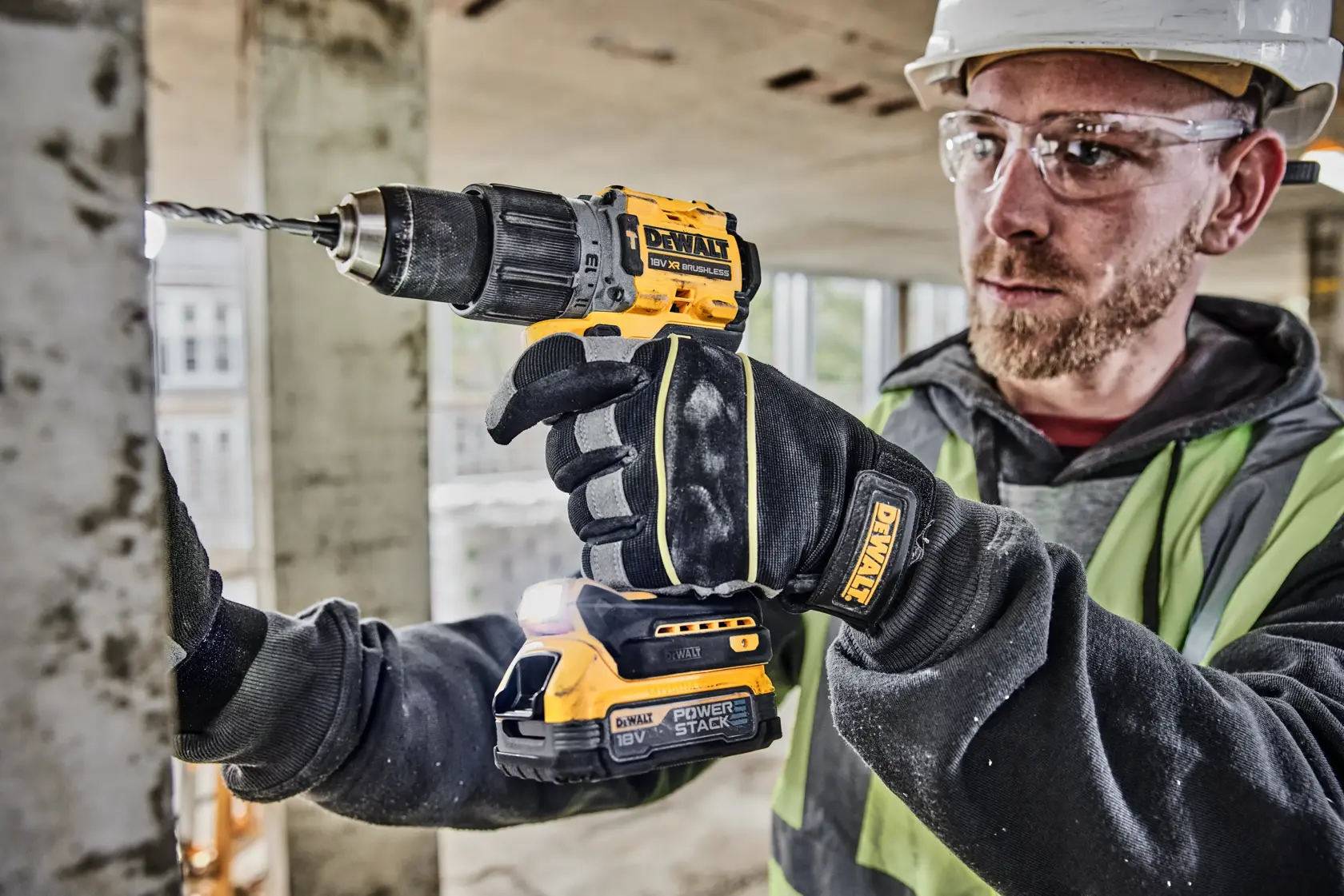 18V XR Brushless Visseuse/perceuse à percussion compacte