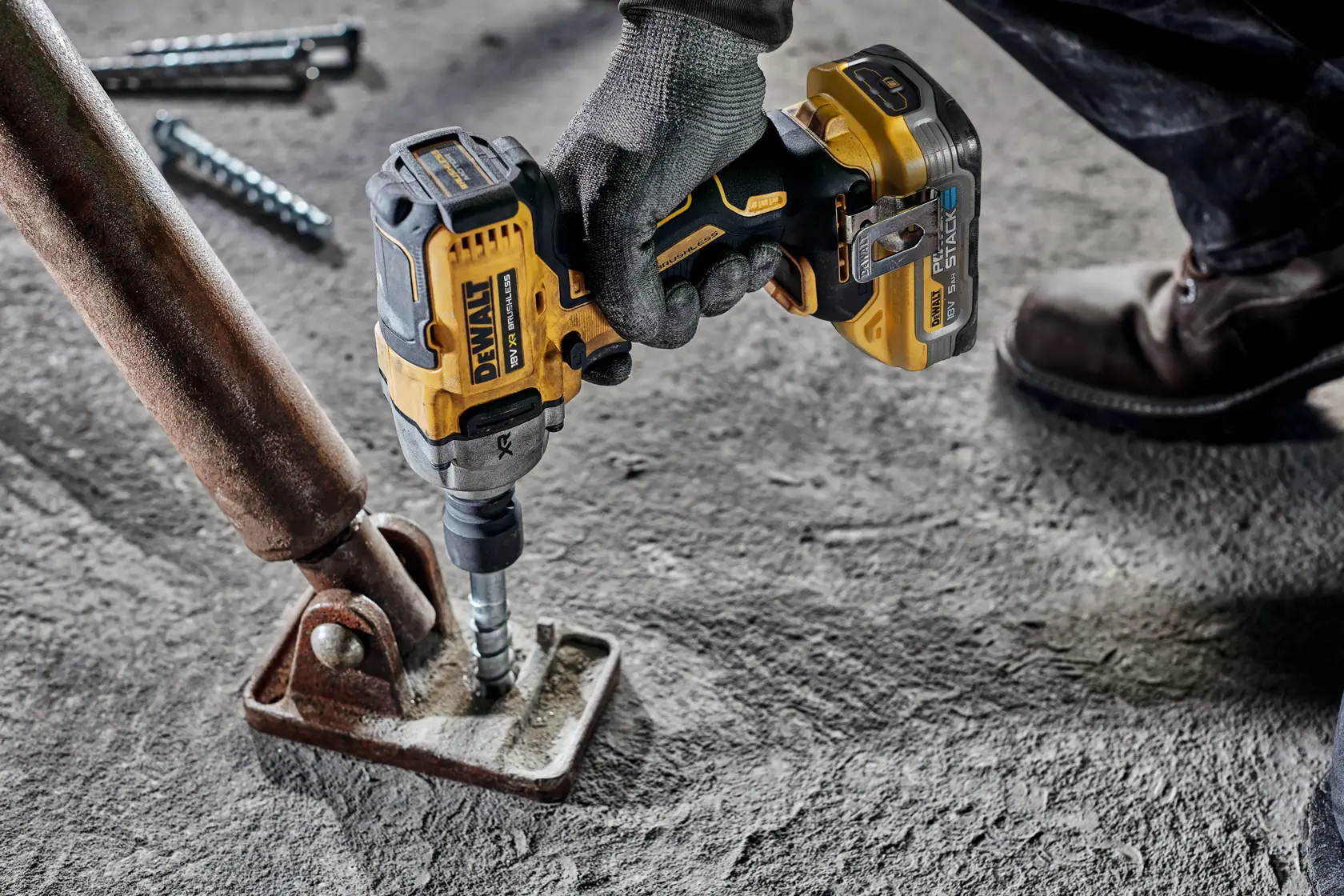 Boulonneuse à chocs 1/2‘’ Compacte XR 18V 5Ah Li-Ion Brushless 812 Nm - jonc de sécurité - POWERSTACK™
