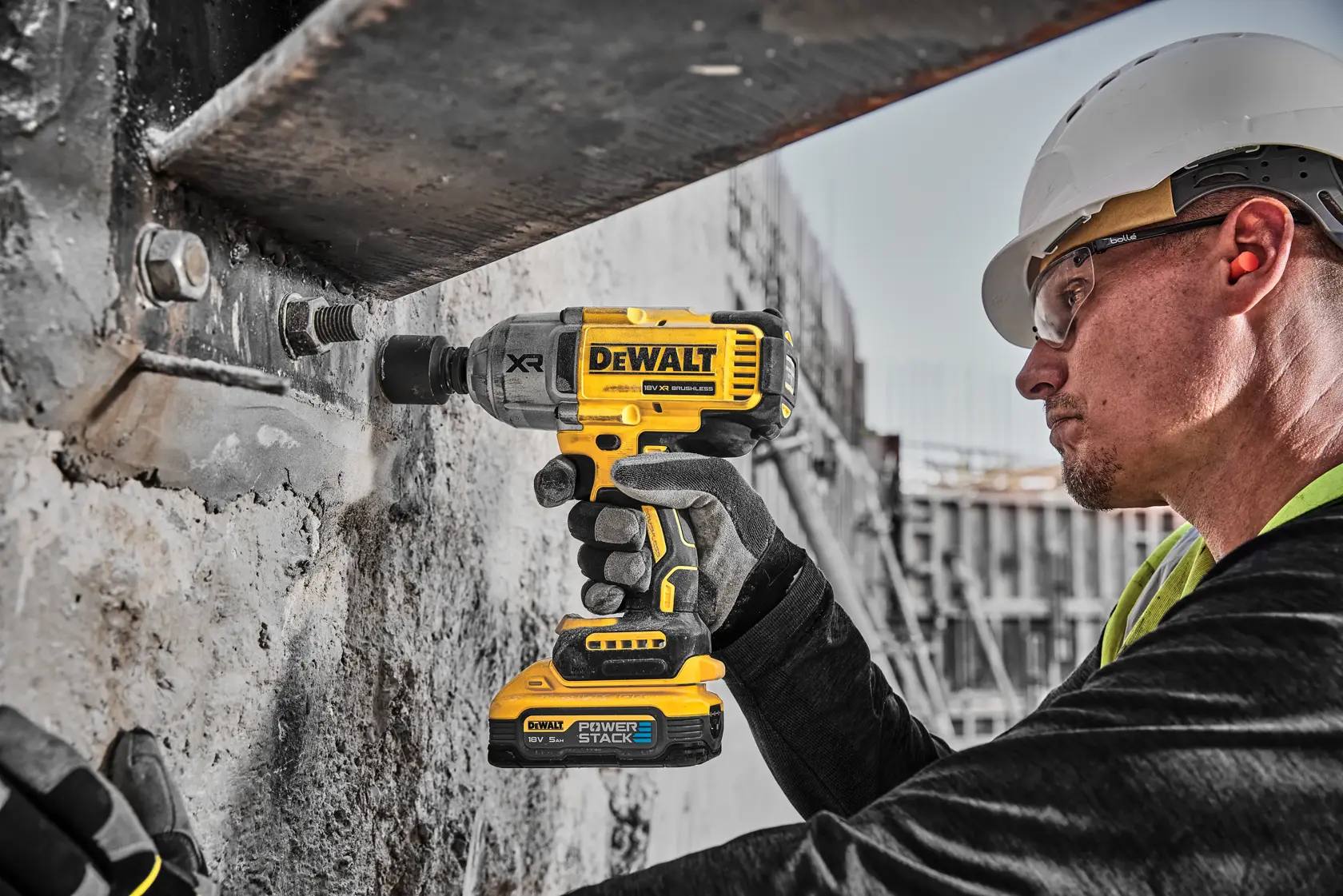 Boulonneuse ½" XR 18V 5Ah Li-Ion Brushless 1396 Nm - Jonc de sécurité - POWERSTACK™