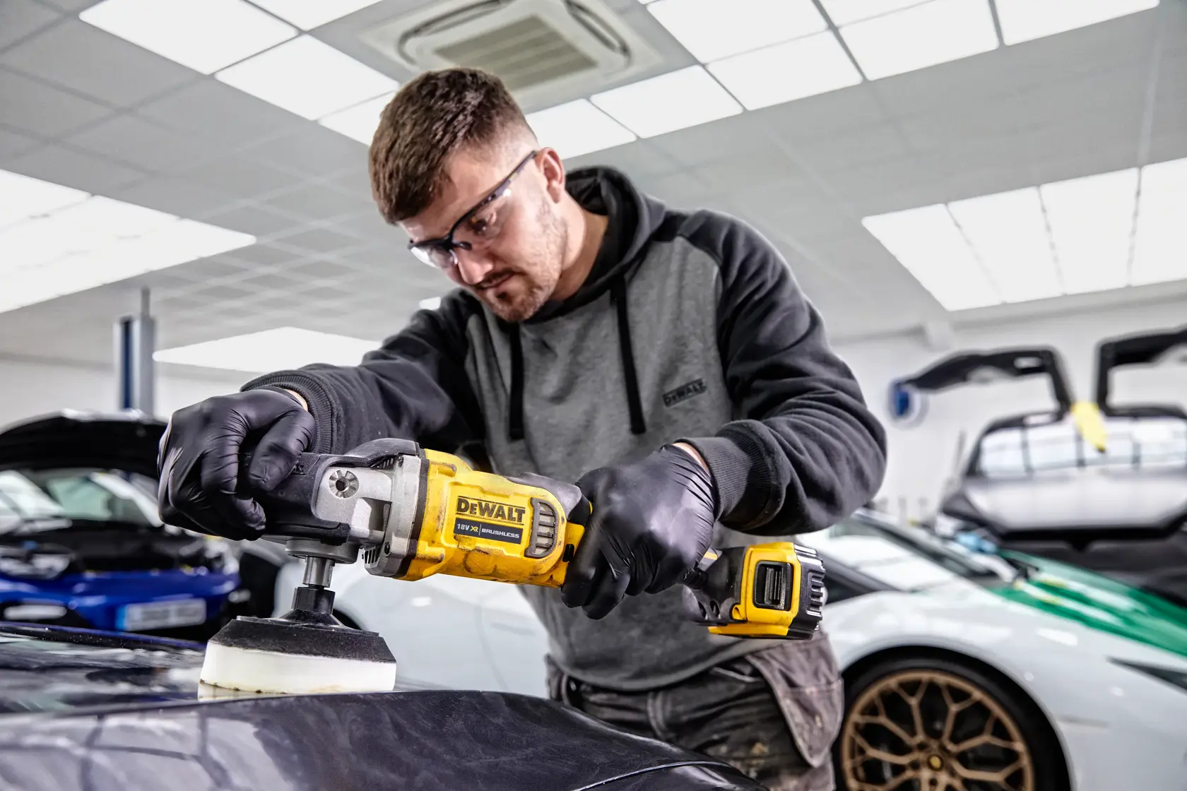 POLISEUSE ROTATIVE XR 18V 5AH LI-ION BRUSHLESS