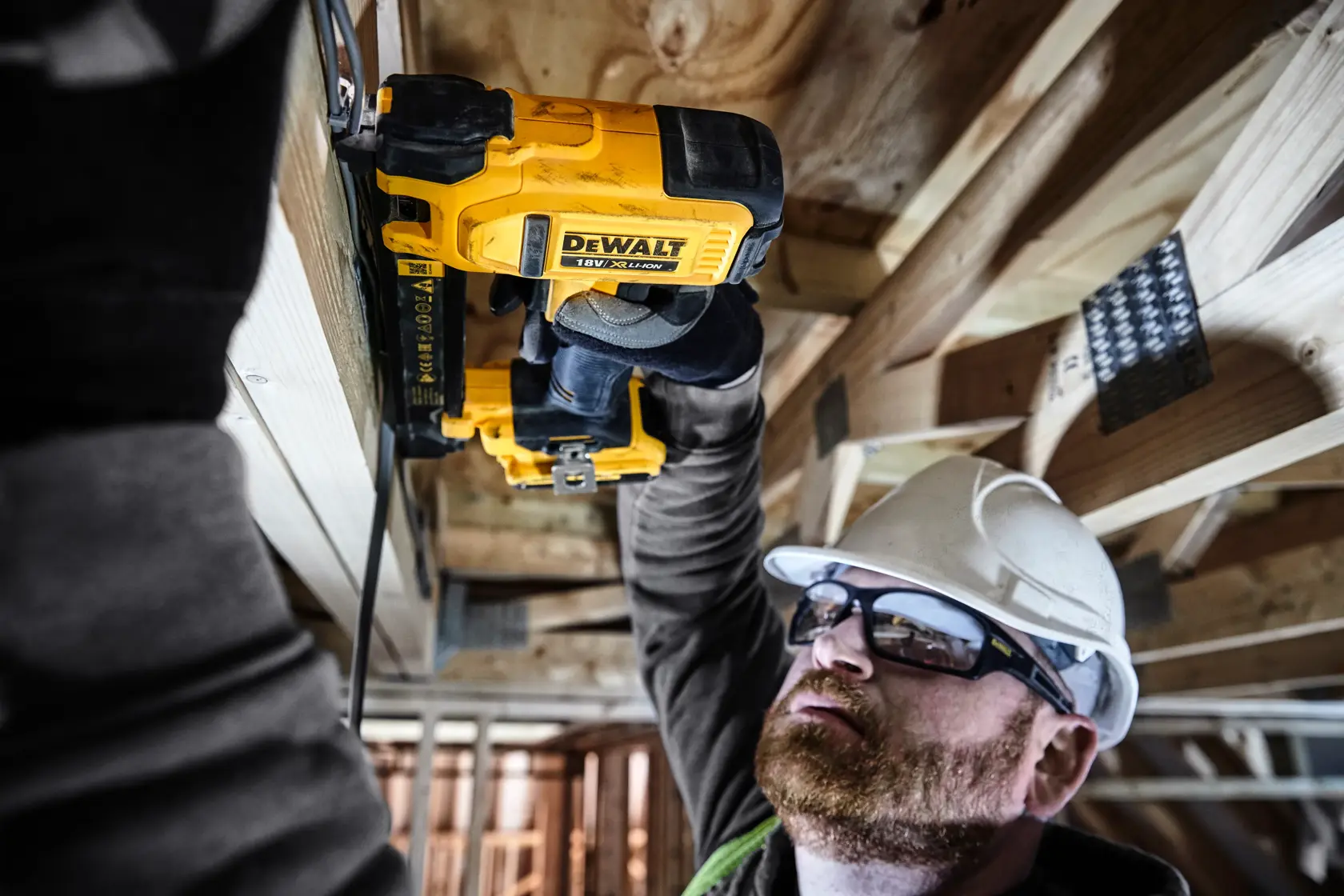 DEWALT® 18V XR® Elektriciens Nietmachine - 2 X 2Ah