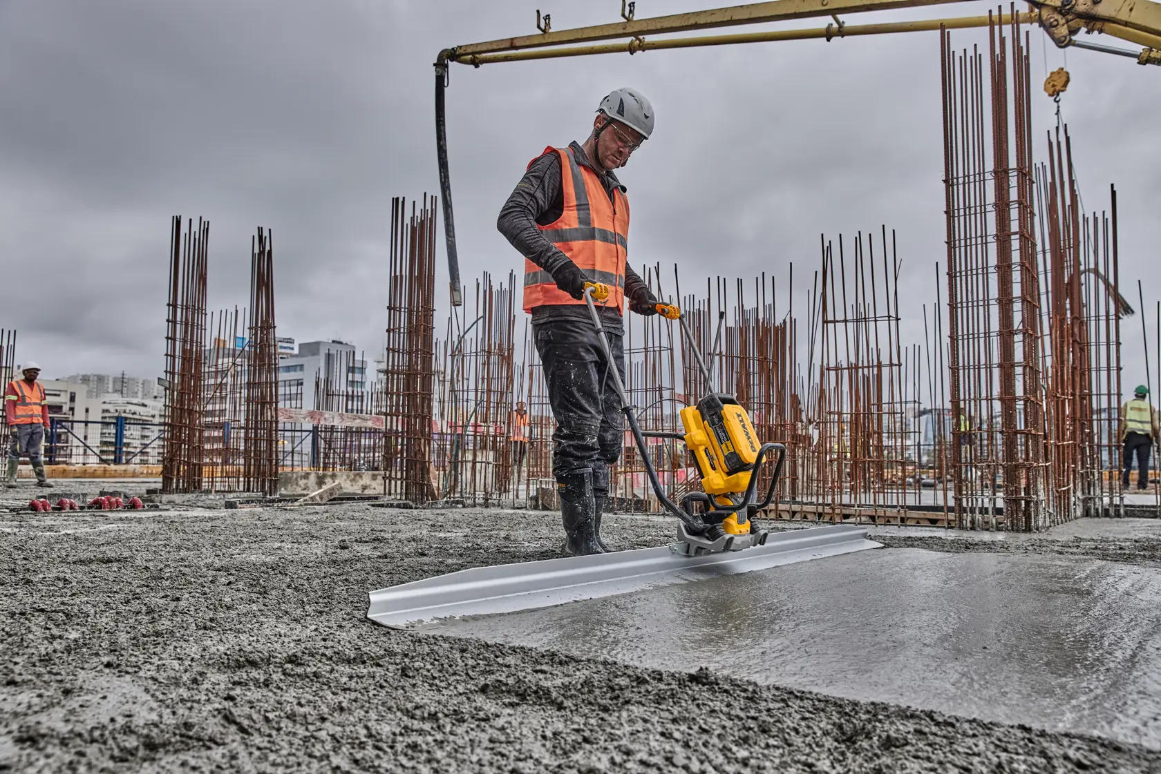 DEWALT® POWERSHIFT™ Règle Vibrante