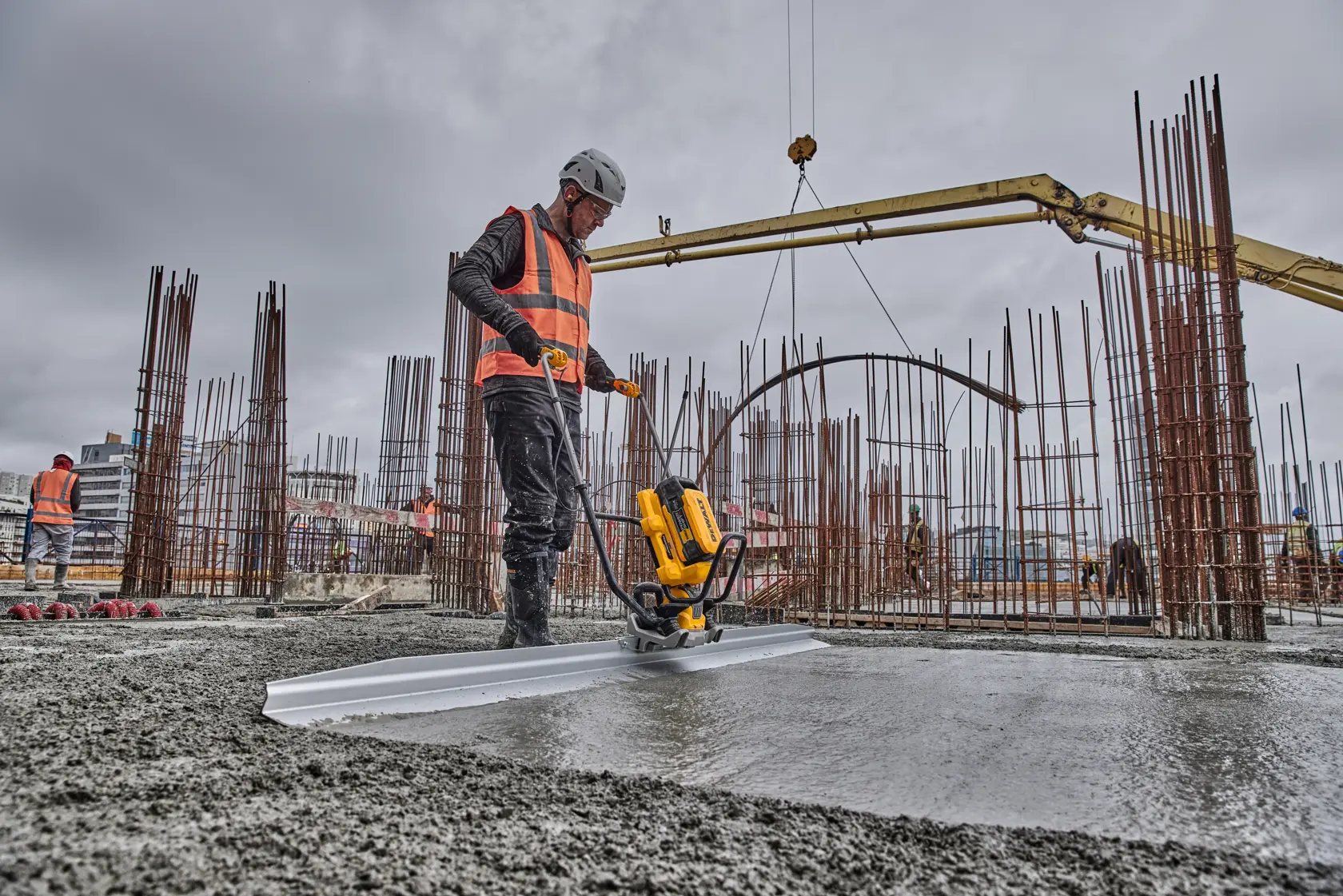 DEWALT® POWERSHIFT™ Règle Vibrante