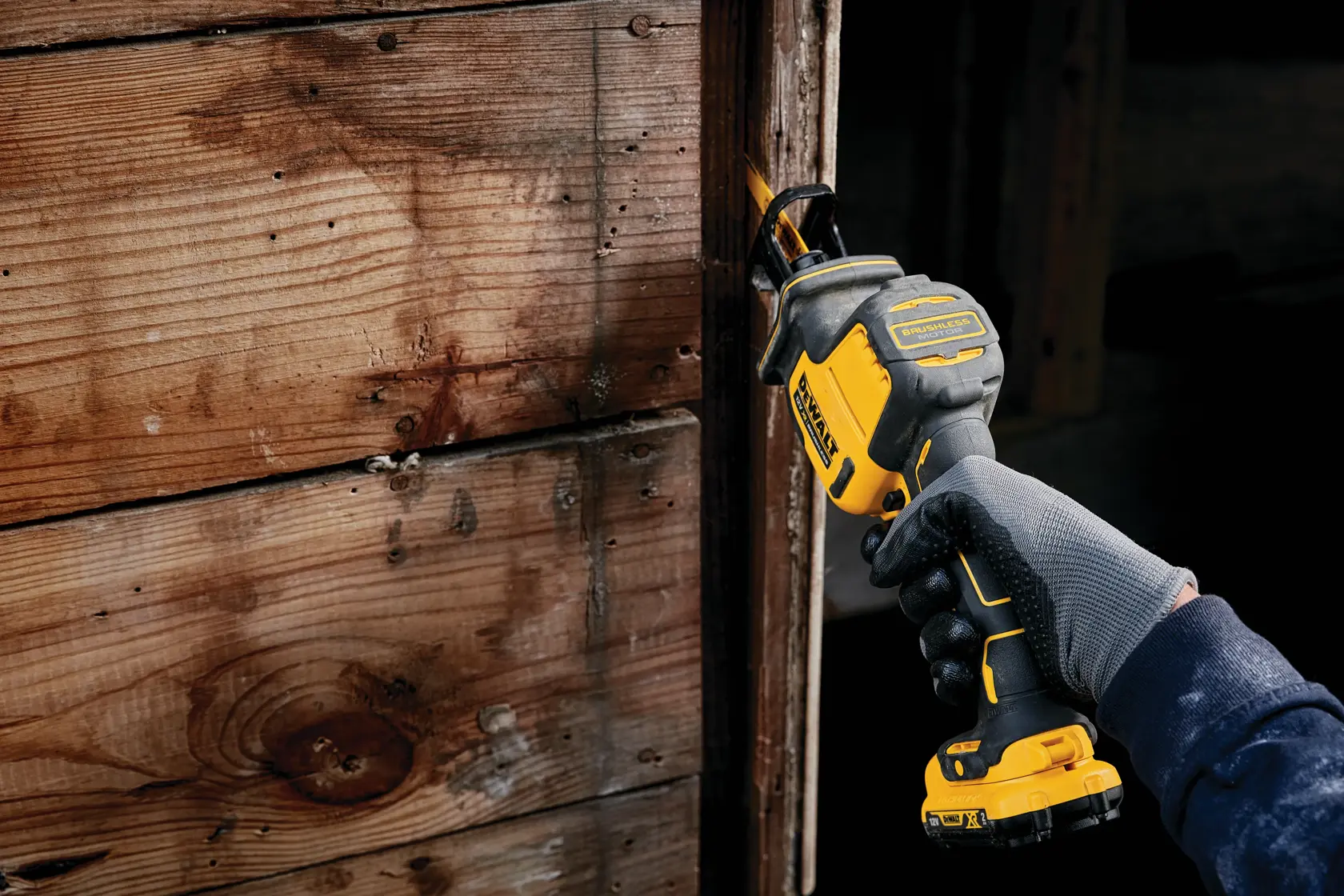 12V XR Brushless Scie sabre compacte 2x 2.0Ah en coffret TSTAK®
