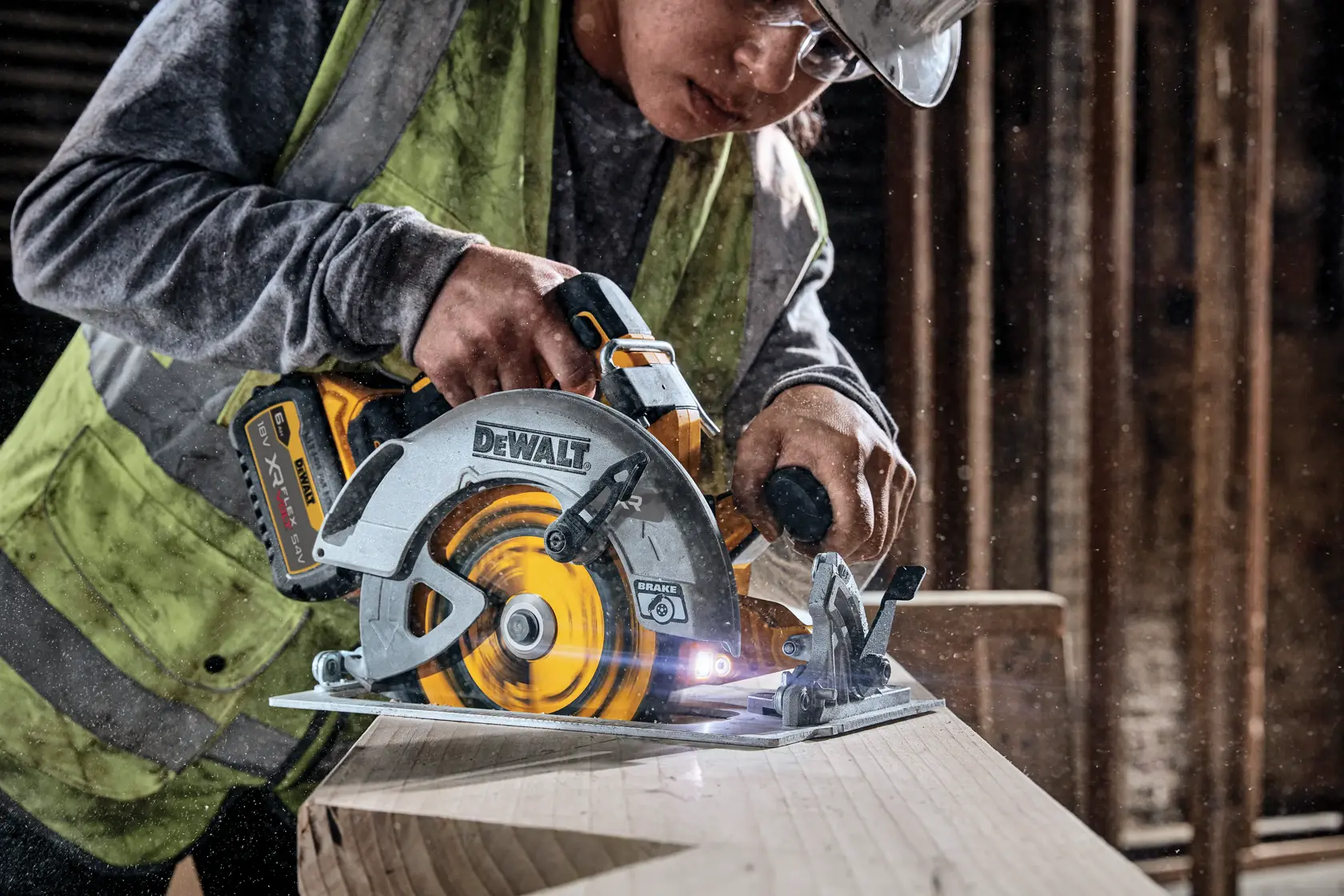 18V XR Flexvolt Advantage Scie circulaire 190mm en coffret TSTAK® - sans accu ni chargeur