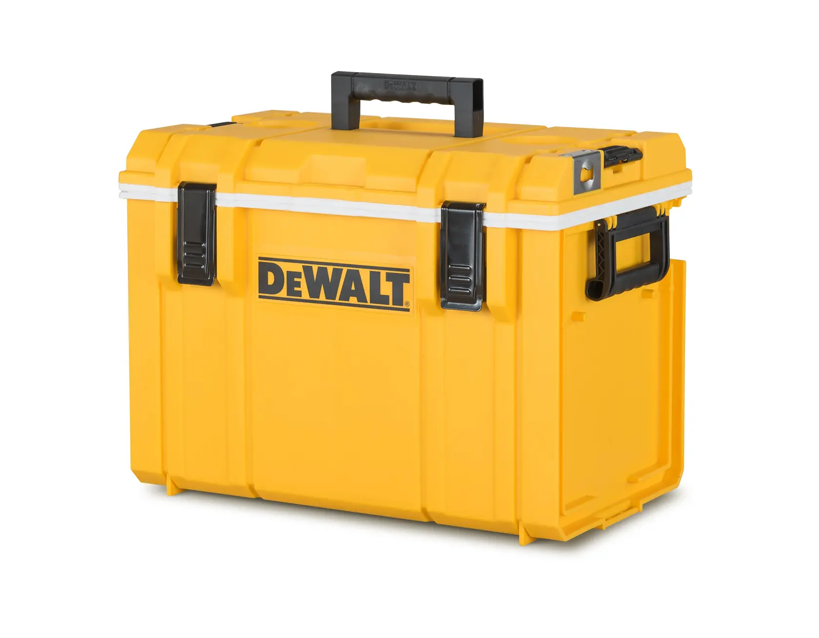 Une boîte à outils jaune DEWALT avec une poignée noire et deux loquets noirs à l'avant, conçue pour le stockage et le transport sécurisé des outils.